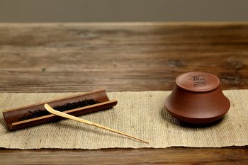 紫砂壶图片：文房茶叶罐 陆轶舟装饰 古朴之风 - 宜兴紫砂壶网