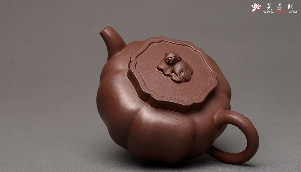 紫砂壶图片：酒虎全手 乙未冬精品佳作 做工精致 狮球二式 推荐~ 优质紫泥 - 宜兴紫砂壶网