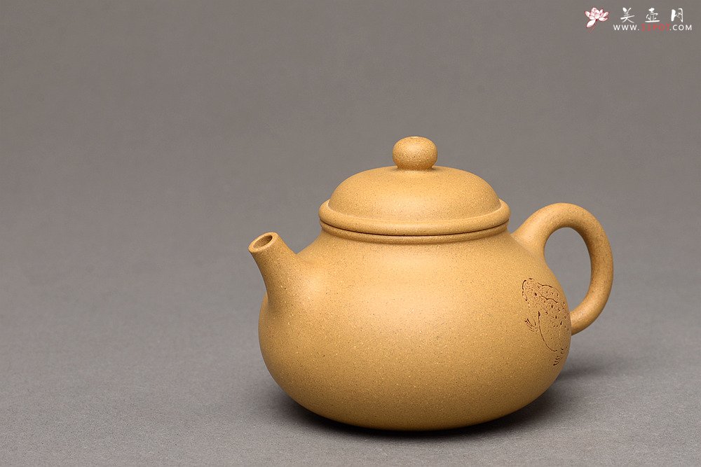 紫砂壶图片：壶中经典 古朴实用 杀茶利器 容天  - 宜兴紫砂壶网