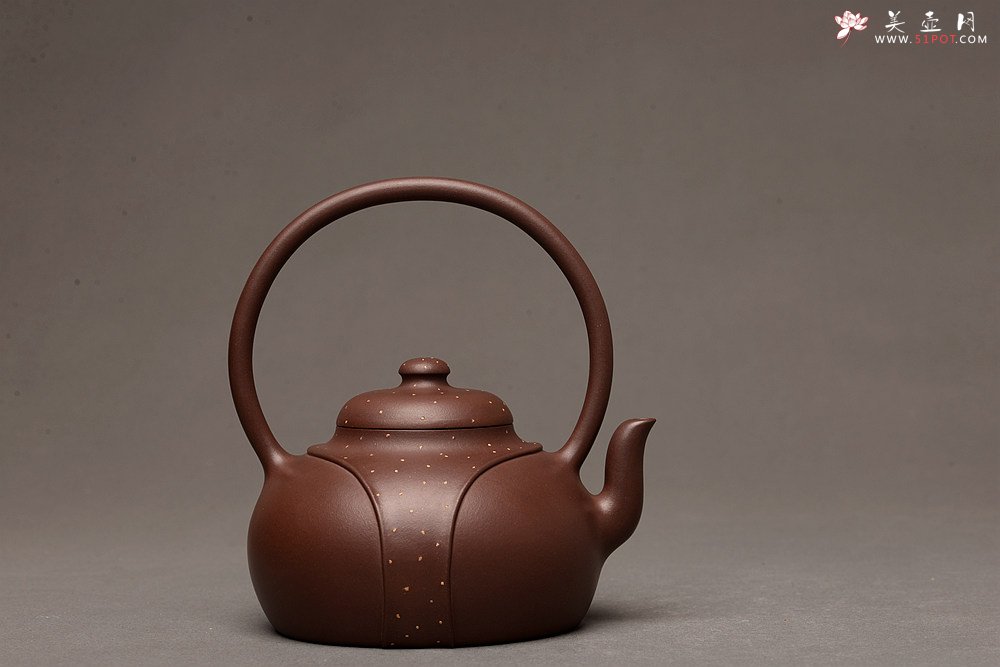 紫砂壶图片：徐正涛经典代表作 乙未冬全手作品  演绎经典传统 精工 龙带对壶 - 宜兴紫砂壶网