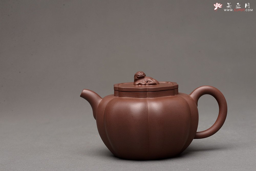紫砂壶图片：酒虎全手 乙未冬精品佳作 做工精致 狮球二式 推荐~ 优质紫泥 - 宜兴紫砂壶网