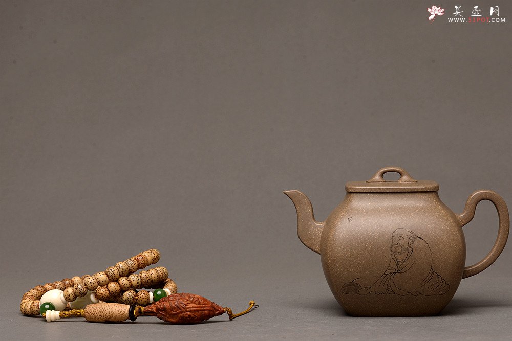 紫砂壶图片：顾文君乙未冬新品 平稳秀美 随方就圆 优质青段 全手雅亭四方 - 宜兴紫砂壶网