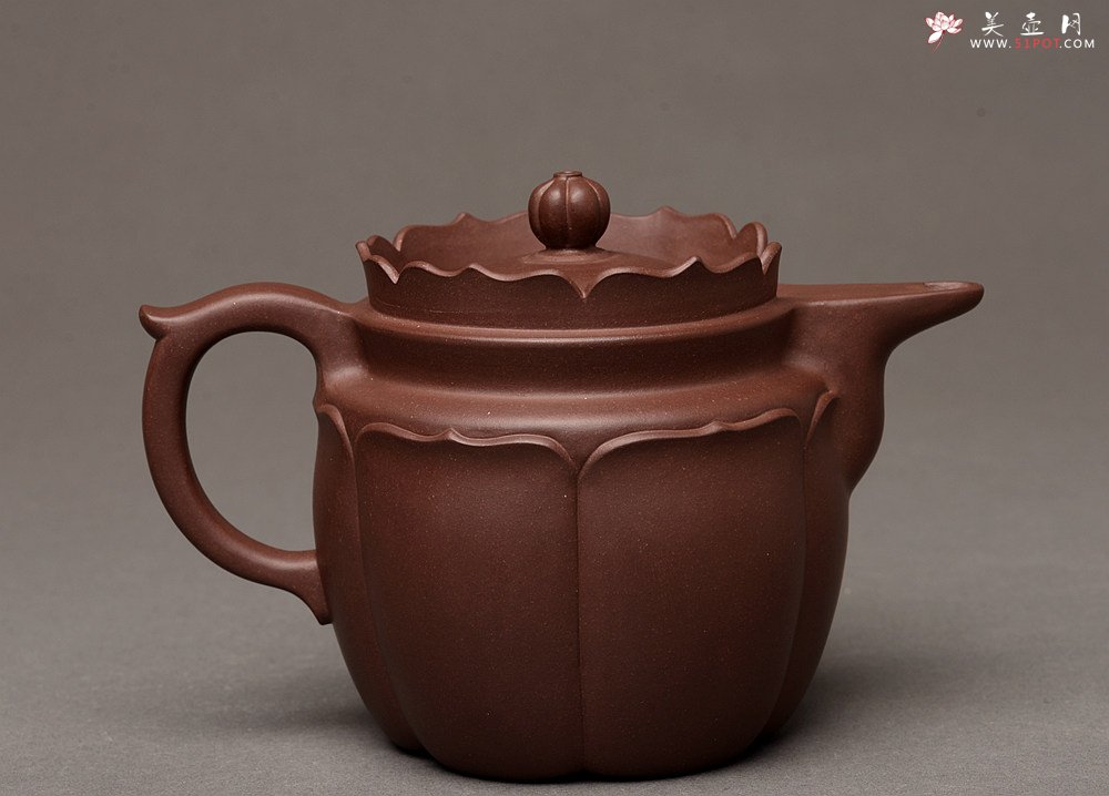 紫砂壶图片：蔡旭伟乙未冬 精美之作 全手莲花僧帽 娴静品茗 书房雅器 - 宜兴紫砂壶网