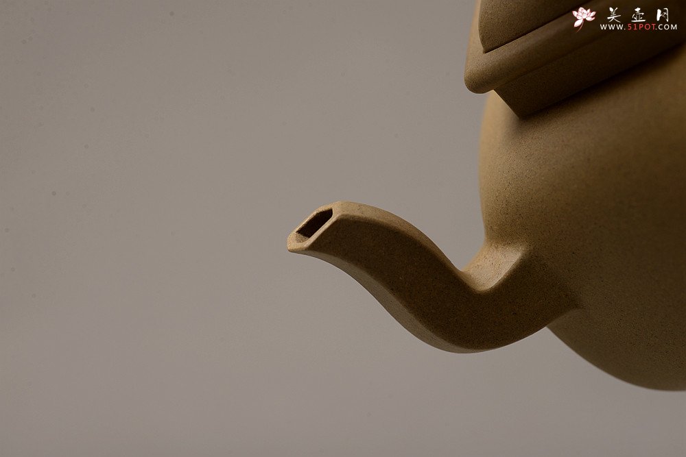 紫砂壶图片：优质本山段 型制精进 全手六方华樽 方器经典 俊秀耐品~工精 - 宜兴紫砂壶网