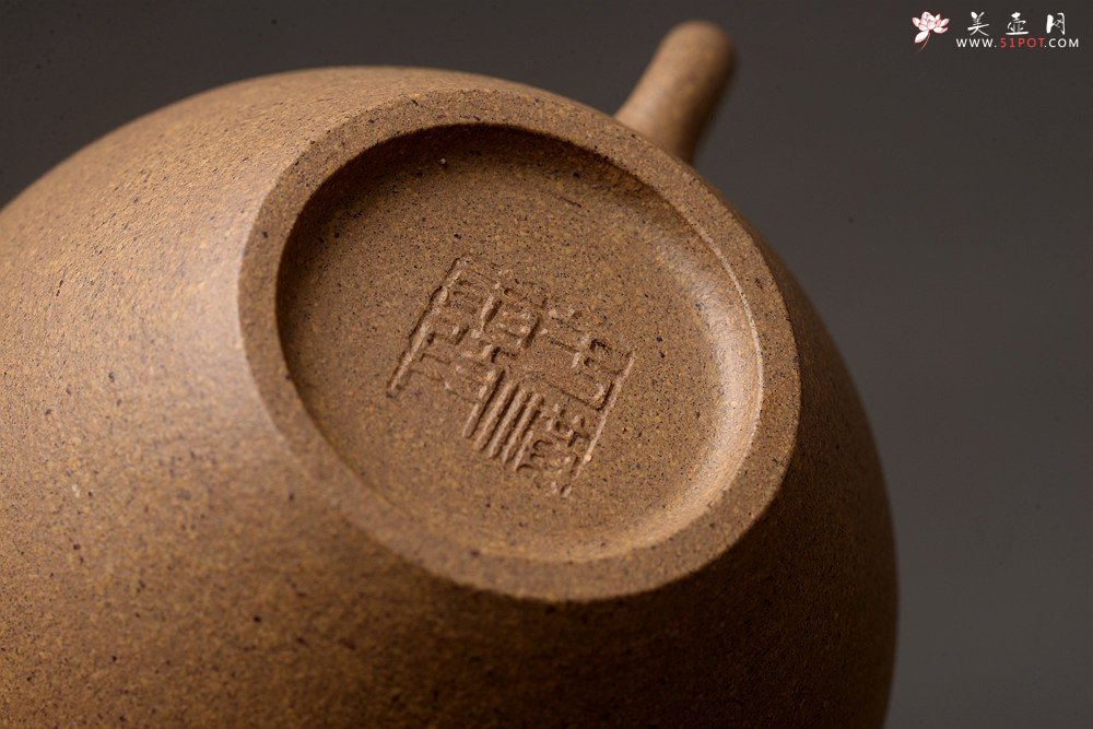 紫砂壶图片：于洪霞年终全手新作 慕古陶 典雅耐品~ 融古 做工精致 高温老段 - 宜兴紫砂壶网