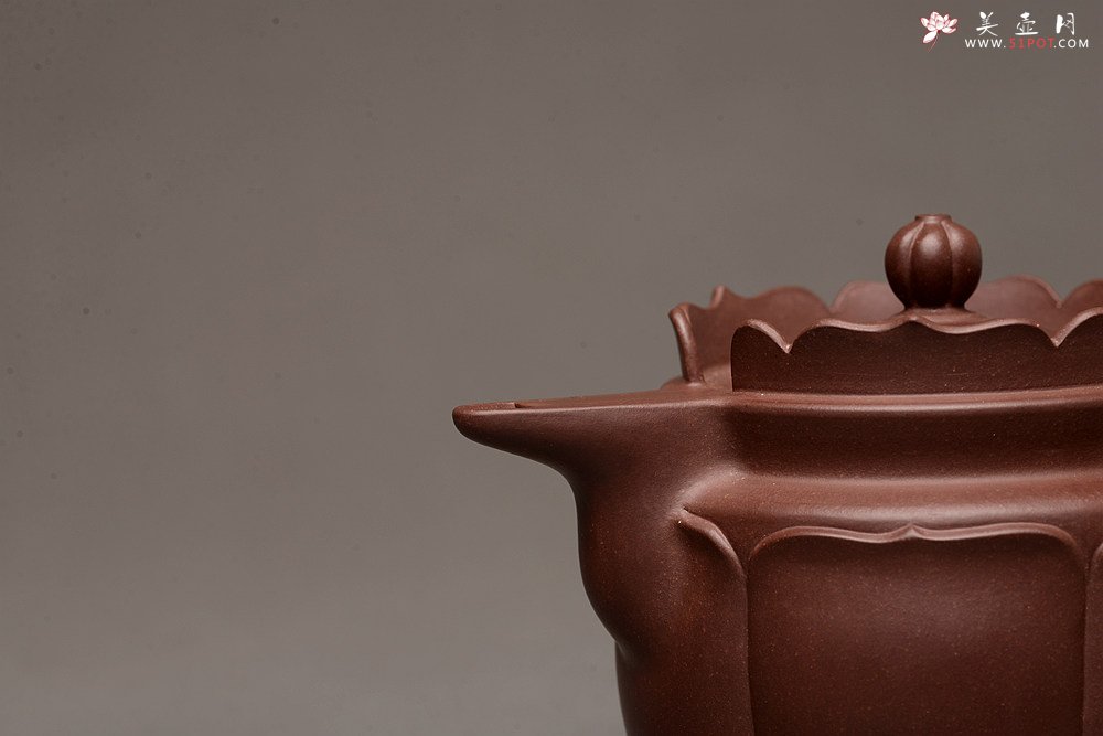 紫砂壶图片：蔡旭伟乙未冬 精美之作 全手莲花僧帽 娴静品茗 书房雅器 - 宜兴紫砂壶网