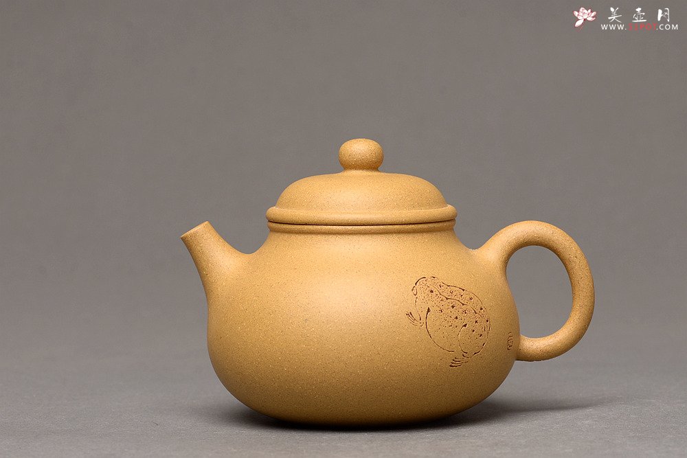 紫砂壶图片：壶中经典 古朴实用 杀茶利器 容天  - 宜兴紫砂壶网