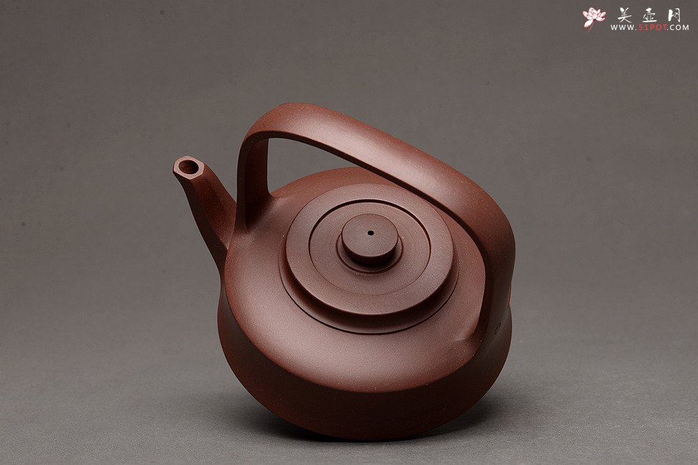 紫砂壶图片：钱建荷作品 全手经典提璧 精工典范 纯正底槽青 神韵犹存 - 宜兴紫砂壶网