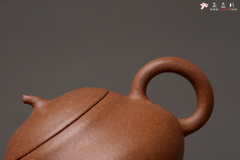 紫砂壶图片：张悦乙未年冬全手作品 段泥小梨形 颇具韵律 优质老段 实用可人 - 宜兴紫砂壶网