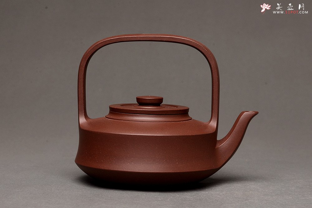 紫砂壶图片：钱建荷作品 全手经典提璧 精工典范 纯正底槽青 神韵犹存 - 宜兴紫砂壶网