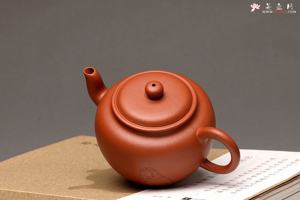 紫砂壶图片：徐亚春新品 优质朱泥 全手鼓墩 游心堂主人装饰 实用佳品 - 宜兴紫砂壶网
