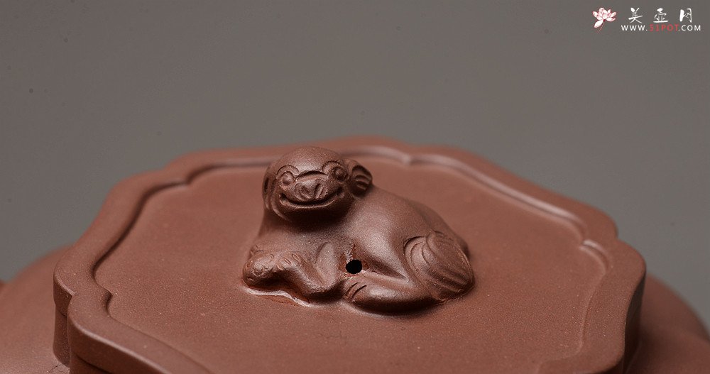 紫砂壶图片：酒虎全手 乙未冬精品佳作 做工精致 狮球二式 推荐~ 优质紫泥 - 宜兴紫砂壶网