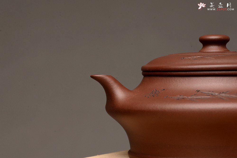 紫砂壶图片：吴杰全手新品 陆轶舟精心装饰 文雅秀气 全手虚扁 - 宜兴紫砂壶网