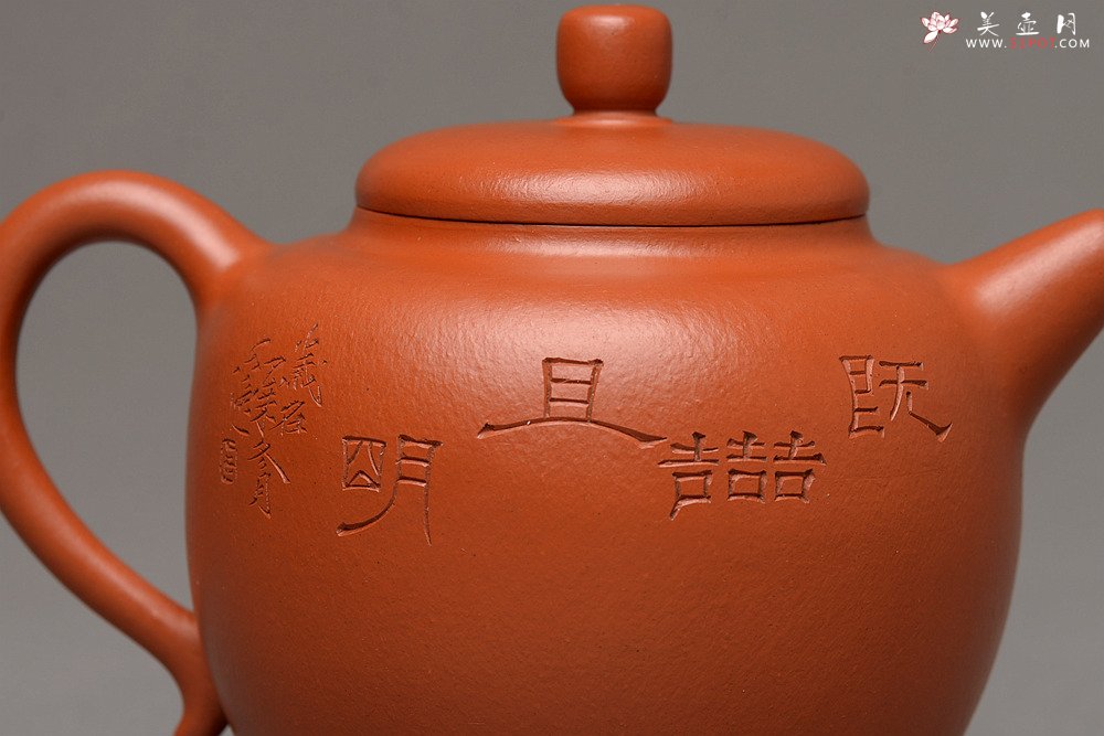 紫砂壶图片：陆轶舟装饰 简练素雅 高旭峰款 线条流畅 全手静月 - 宜兴紫砂壶网