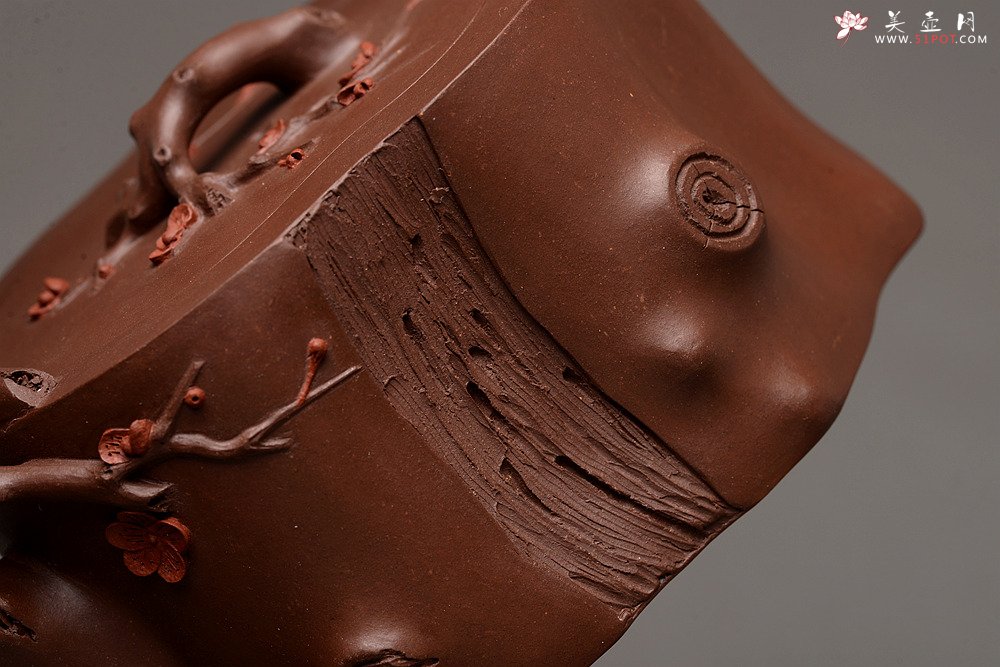 紫砂壶图片：单志萍老师新品 精品全手提梁梅桩 难度大 立体梅花~精神喜庆 - 宜兴紫砂壶网