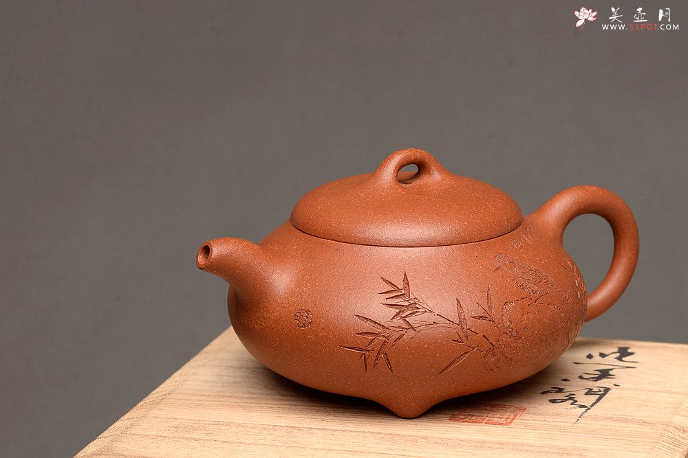 紫砂壶图片：文气十足 三足石瓢 降坡泥  - 宜兴紫砂壶网