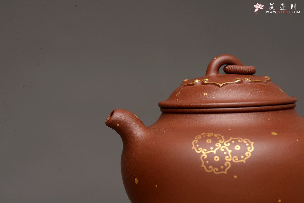 紫砂壶图片：惊艳实力 魅力展现 原创力作 真金装饰 全手童樱 可玩趣品 - 宜兴紫砂壶网