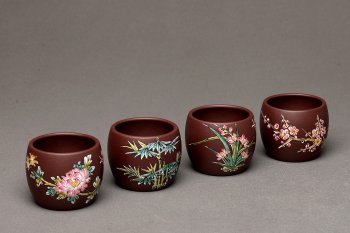 紫砂壶图片：美壶特惠 梅兰竹菊点彩一套精致品茗杯 自用送礼佳品 - 宜兴紫砂壶网