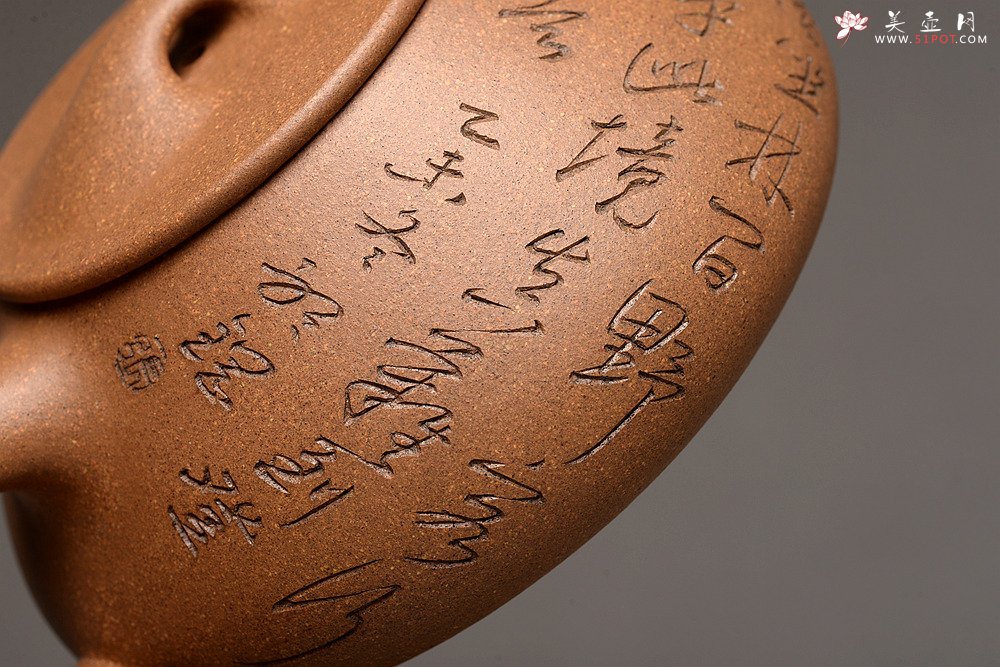 紫砂壶图片：陈进新品 张听刚装饰  雍容华贵 全手大石瓢 - 宜兴紫砂壶网