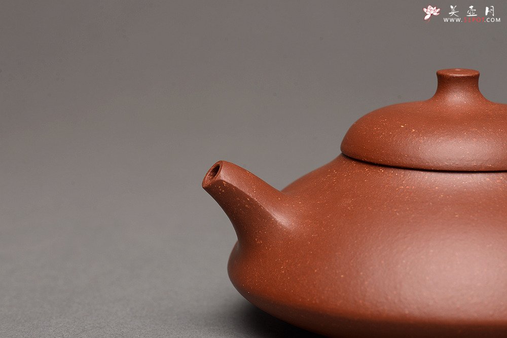 紫砂壶图片：美壶特惠 钱浩全手新作 老味经典 合欢 - 宜兴紫砂壶网