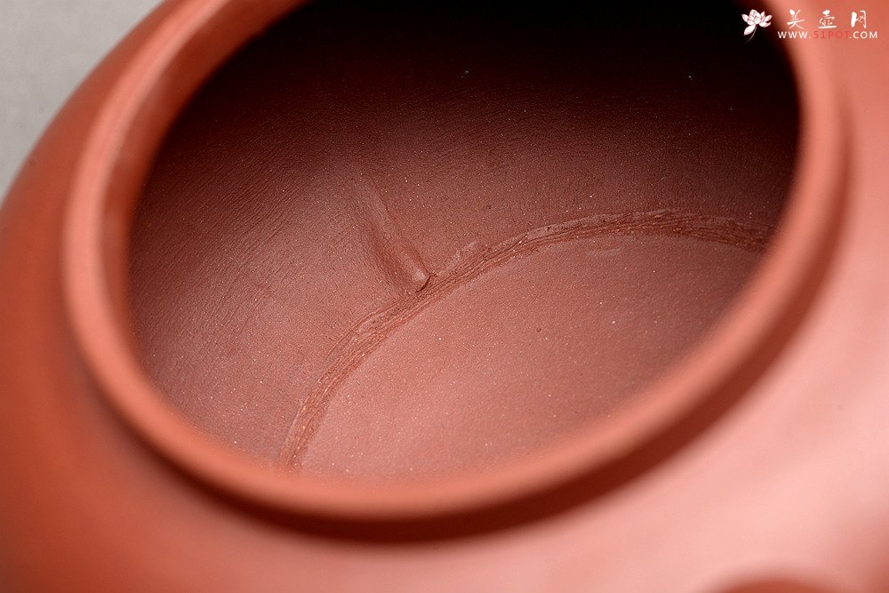 紫砂壶图片：美壶特惠 路达新品 大气古韵 进步之作 全手红炉  - 宜兴紫砂壶网