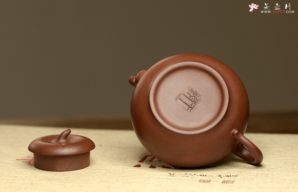 紫砂壶图片：王微丙申年全手新品 做工精致 灵巧秀雅  柿圆壶 - 宜兴紫砂壶网