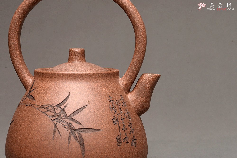 紫砂壶图片：淞庐出品 全手佳作 文气十足~逸提 优质老段泥 - 宜兴紫砂壶网