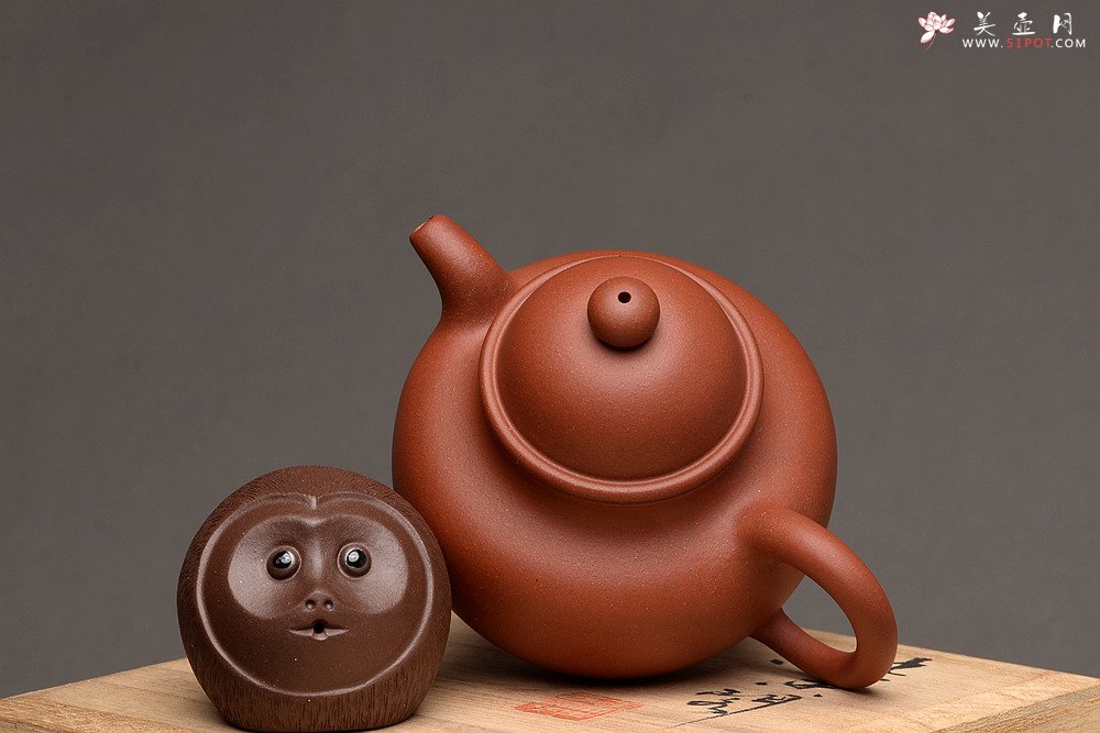 紫砂壶图片：美壶特惠 优质红皮龙 传统经典 寿珍掇球 - 宜兴紫砂壶网