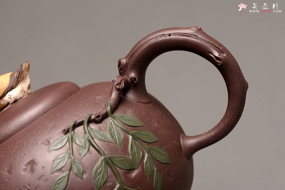 紫砂壶图片：诗情画意 春江水暖鸭先知 孙伟强张新亚原创作品 玩味不绝 - 宜兴紫砂壶网