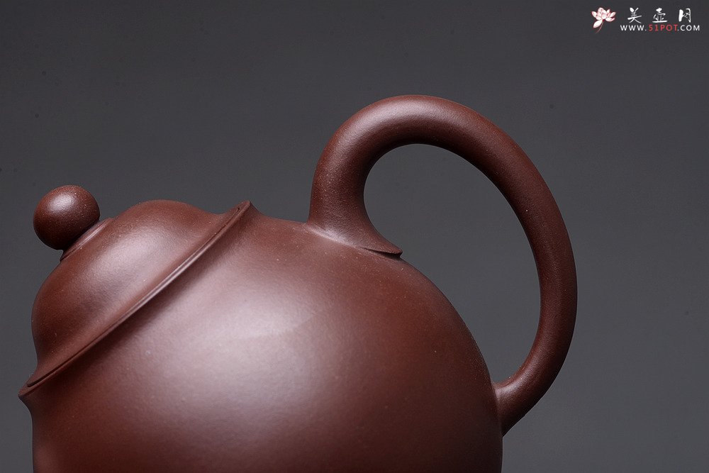紫砂壶图片：婀娜多姿 柔美秀雅  全手高灯 精品老紫泥 - 宜兴紫砂壶网