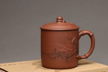 紫砂壶图片：格调雅玩 陆轶舟老师精刻 居不可无竹~好料竹节盖杯 - 宜兴紫砂壶网