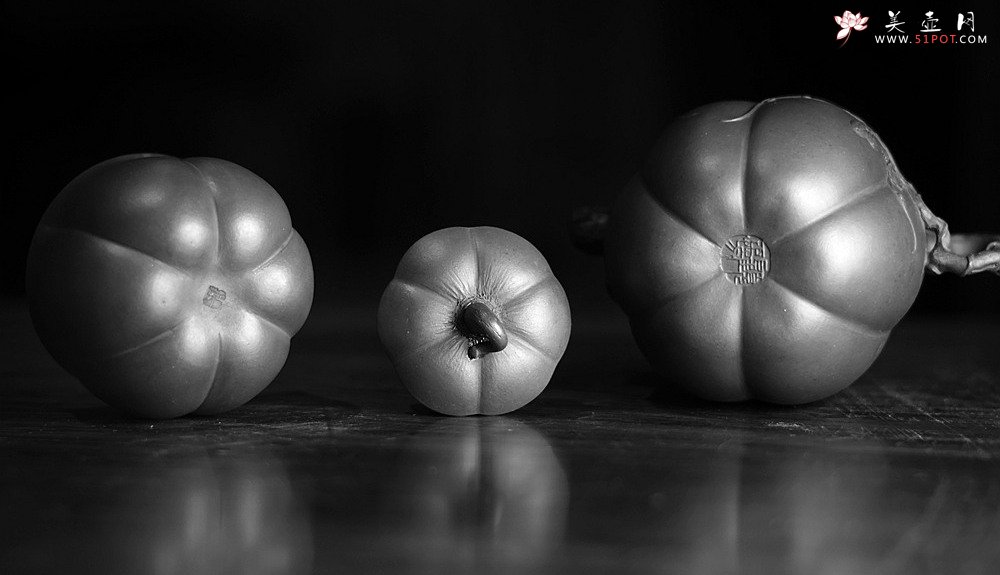 紫砂壶图片：顾正芳精品全手 原创作品 花货技法精湛  甜瓜 赵辉老师精刻 - 宜兴紫砂壶网