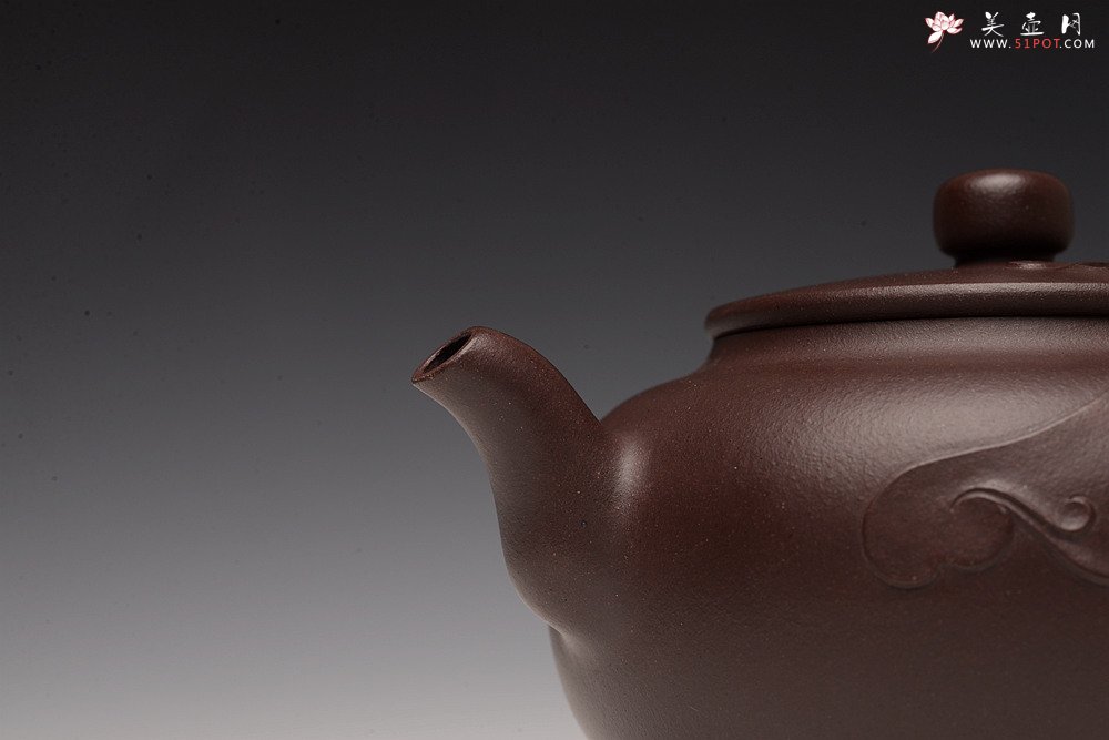 紫砂壶图片：高雪琴乙未年全手原创作品 陆轶舟精心装饰 云卷云舒 雅致 云锦 - 宜兴紫砂壶网