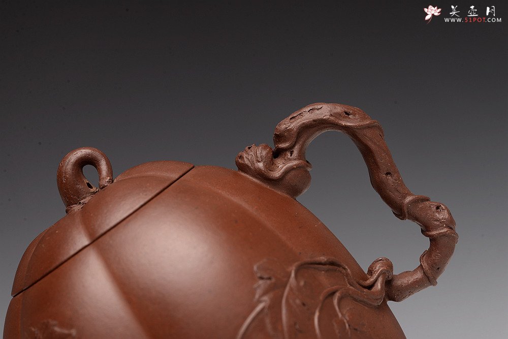 紫砂壶图片：顾正芳精品全手 原创作品 花货技法精湛  甜瓜 赵辉老师精刻 - 宜兴紫砂壶网