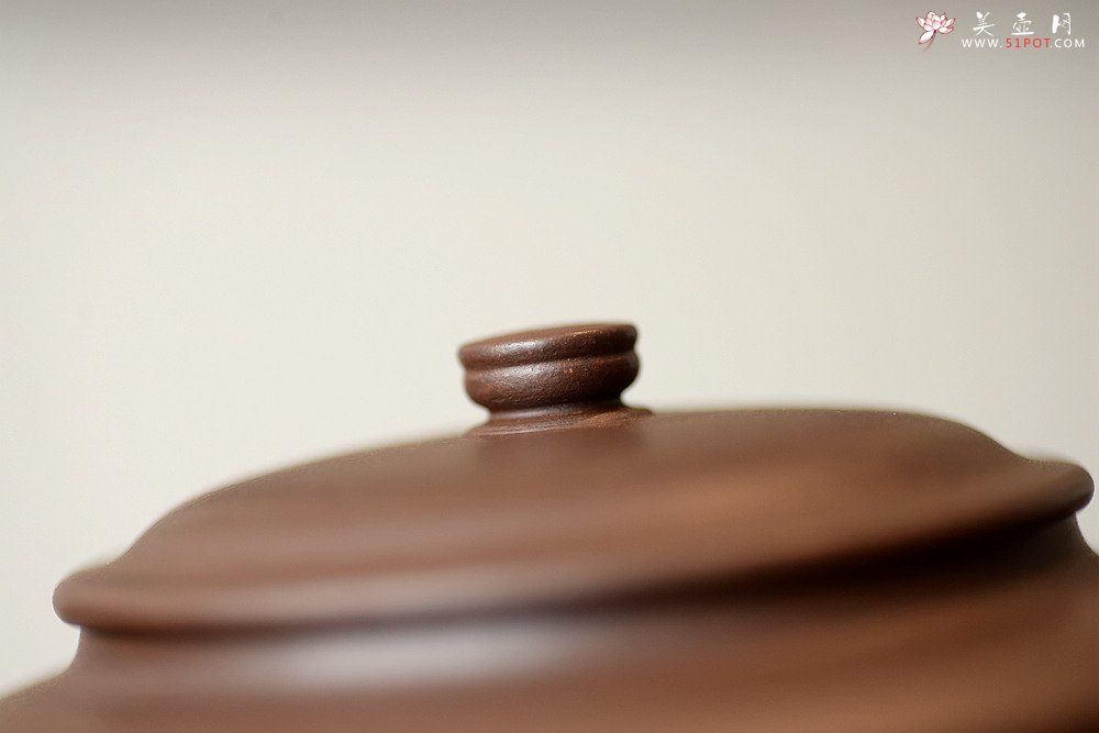 紫砂壶图片：马建鹏丙申春 宋韵 老紫泥 仅2只 做工精致 器形耐品~ - 宜兴紫砂壶网