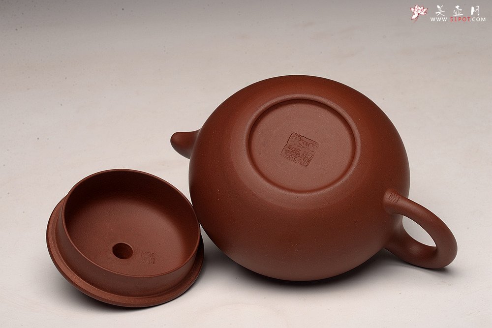 紫砂壶图片：曲峰经典器形力作 端庄秀气 手法老辣 传统刹凹全手大仿古 - 宜兴紫砂壶网