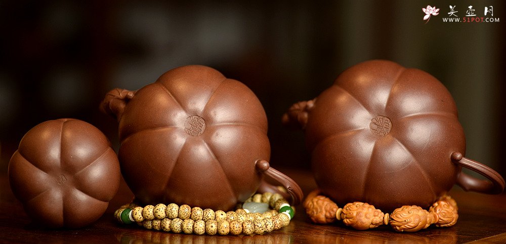 紫砂壶图片：顾正芳丙申全手作品  经典代表作 南瓜一对 - 宜兴紫砂壶网