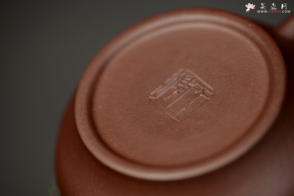 紫砂壶图片：王薇丙申年春全手新作 上下刹凹 大口实用 虚扁 - 宜兴紫砂壶网