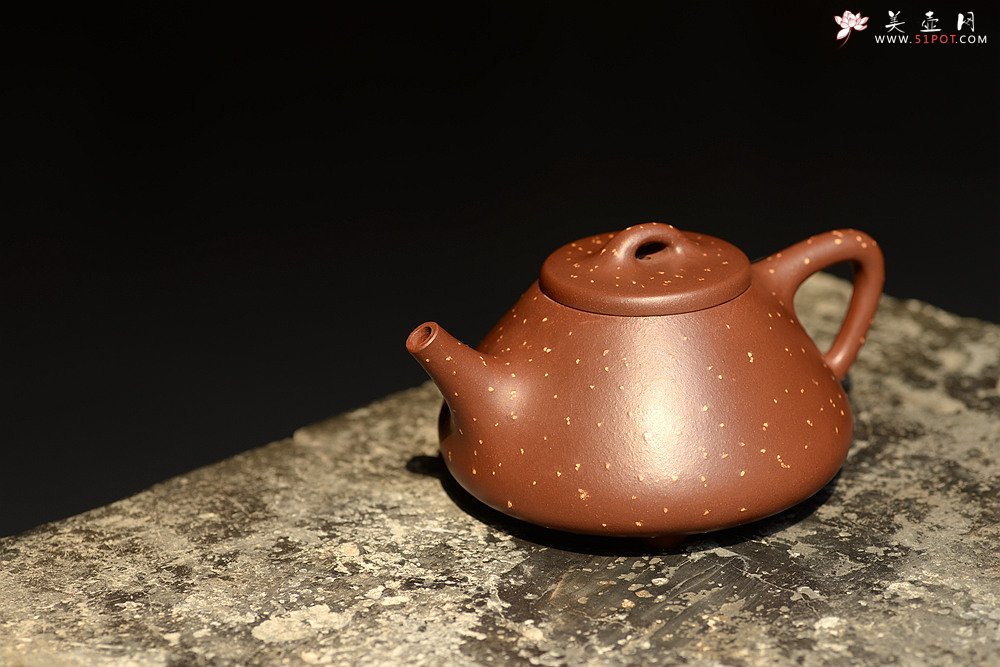 紫砂壶图片：骨肉均挺 迷人铺砂 巧克力之全手子冶石瓢 - 宜兴紫砂壶网