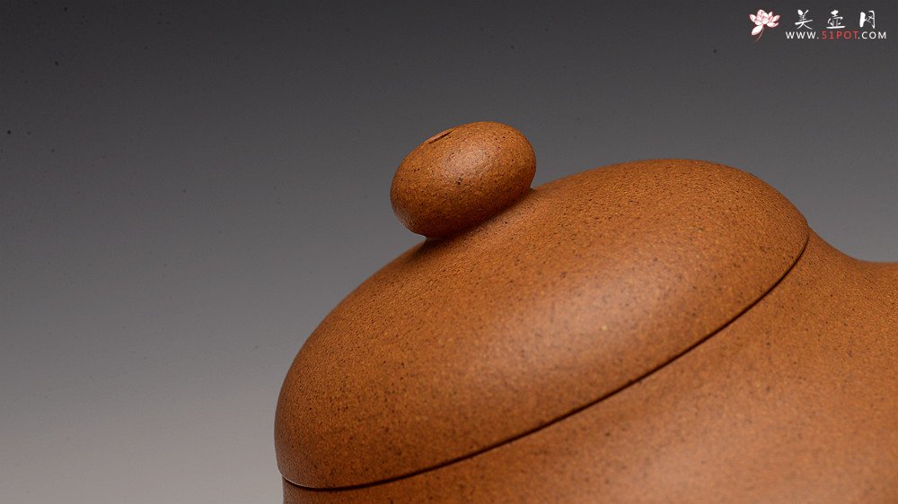 紫砂壶图片：一把好梨 老段泥 清风送爽 曲峰新作 黄梨 耐品 - 宜兴紫砂壶网