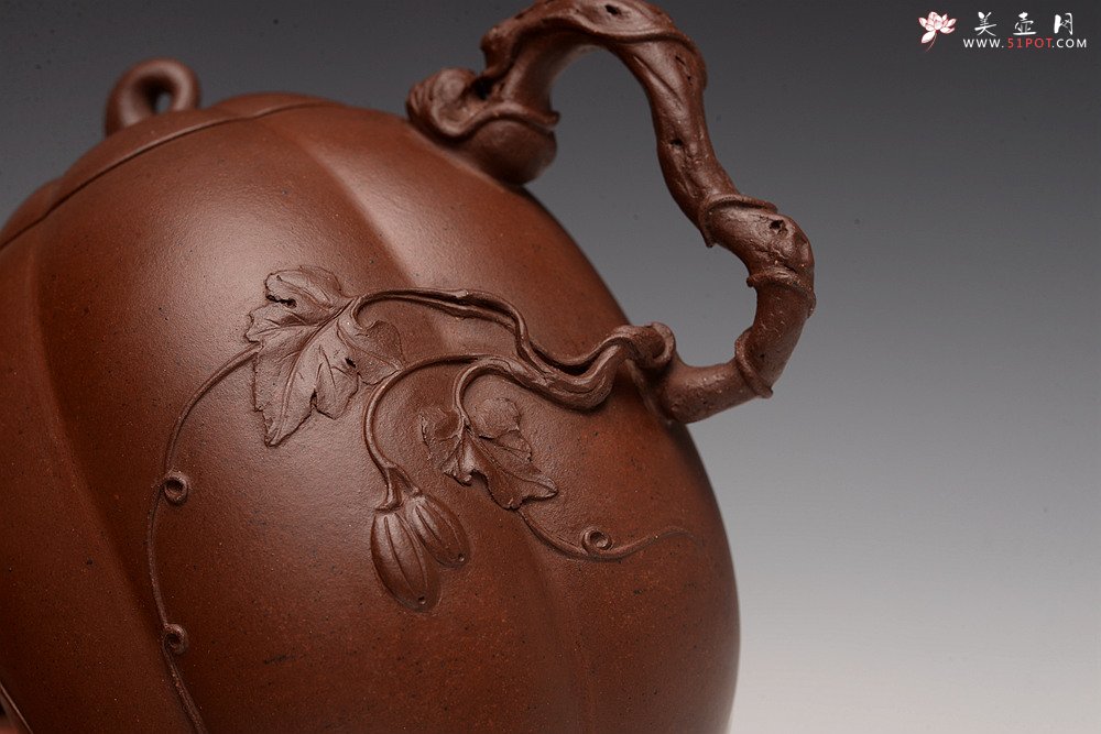 紫砂壶图片：顾正芳精品全手 原创作品 花货技法精湛  甜瓜 赵辉老师精刻 - 宜兴紫砂壶网