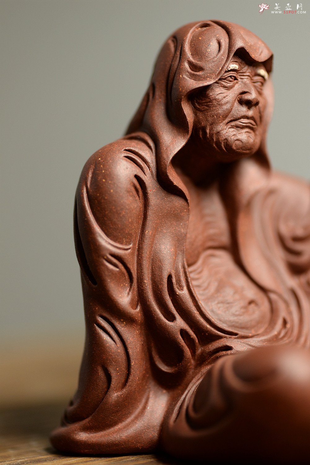 紫砂壶图片：手工雕塑 静~ 自在罗汉 做工精细 廖生塔作品~ - 宜兴紫砂壶网
