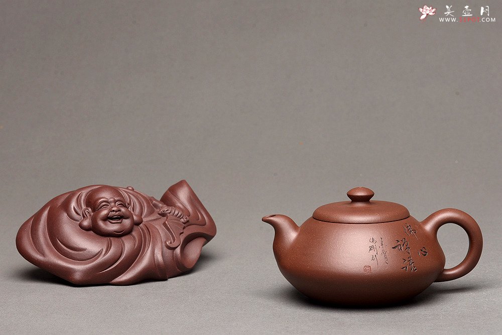 紫砂壶图片：钱伟刚新品 灵巧喜人 实用佳品 禅语 - 宜兴紫砂壶网