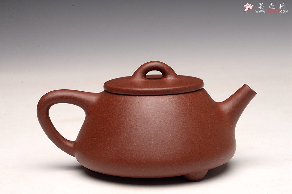 紫砂壶图片：美壶双节特惠之平盖石瓢 超级实用品 极易泡养红皮龙 - 宜兴紫砂壶网