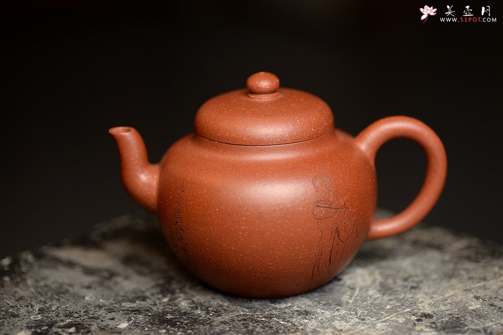 紫砂壶图片：亭亭玉立 素心静气 弯嘴莲子 - 宜兴紫砂壶网