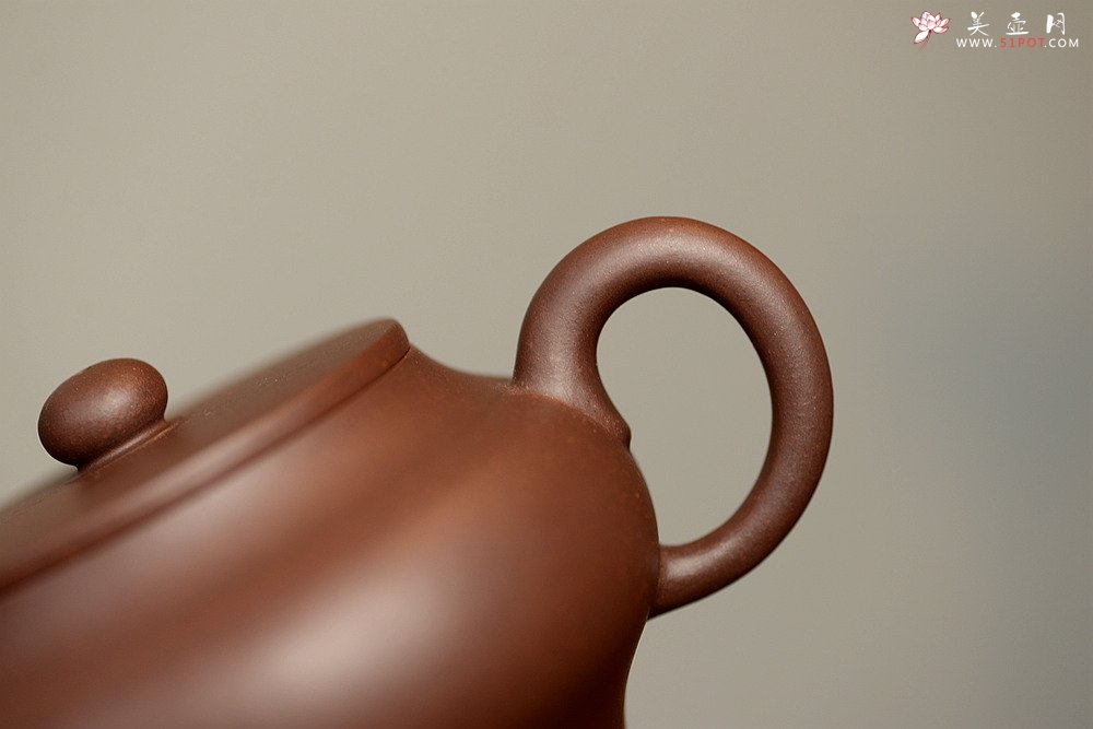 紫砂壶图片：王薇丙申年春全手新作 上下刹凹 大口实用 虚扁 - 宜兴紫砂壶网