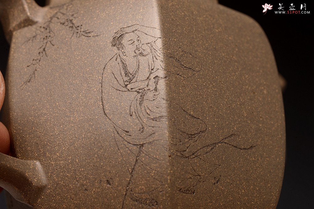 紫砂壶图片：强强联合  秀雅文气 国师赵辉精心装饰 六方云亭 难得文人画遗韵~ - 宜兴紫砂壶网