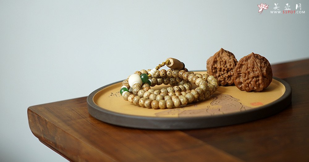 紫砂壶图片：美壶特惠 游心堂主人精刻 文气工笔罗汉系列 干泡台 文盘 送礼自玩佳品 - 宜兴紫砂壶网