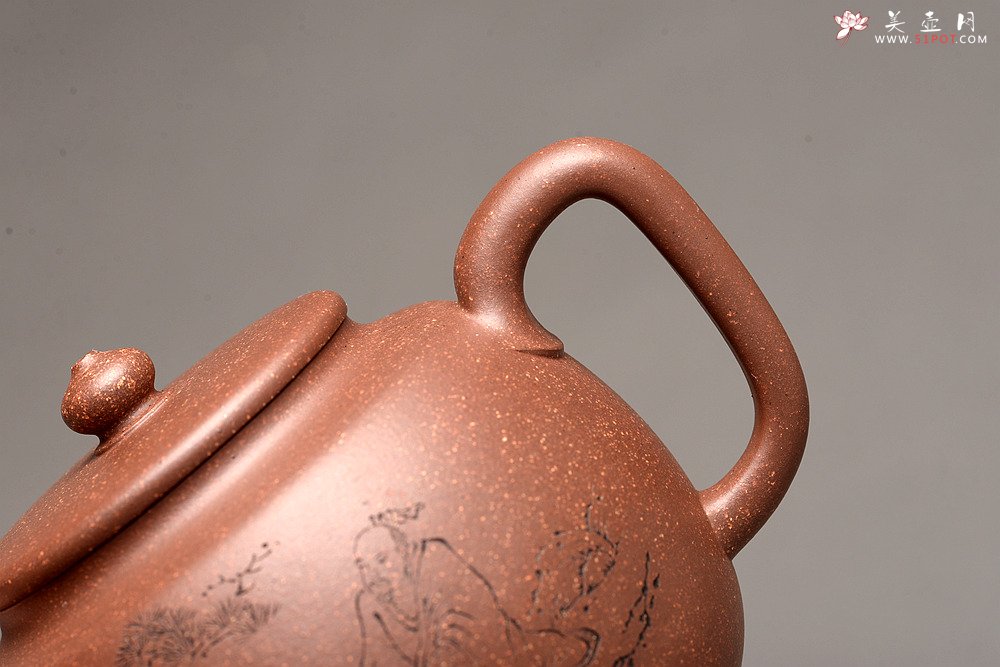 紫砂壶图片：紫泥调砂 金石浓郁 文气之作 全手蕴香 国工和石精刻 - 宜兴紫砂壶网