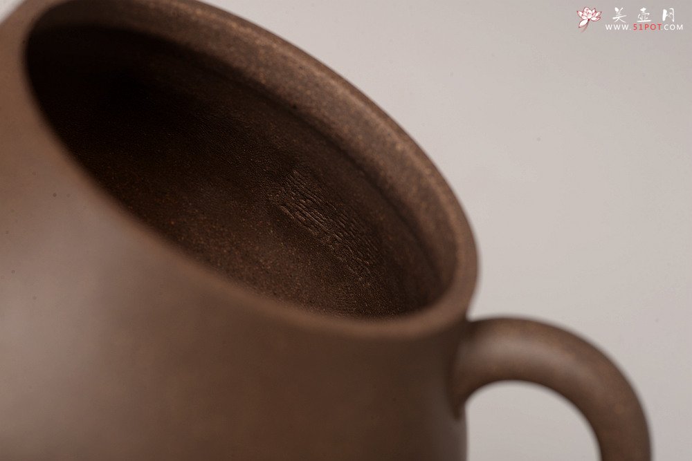 紫砂壶图片：钱林芳全手作品 汉隐壶 优质青灰泥 韵味独特 饱满俊雅 - 宜兴紫砂壶网